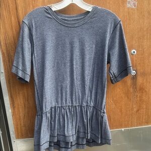 Super cute Lululemon sz small. Euc
